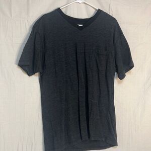Attribute mens V-neck mens large T-shirt